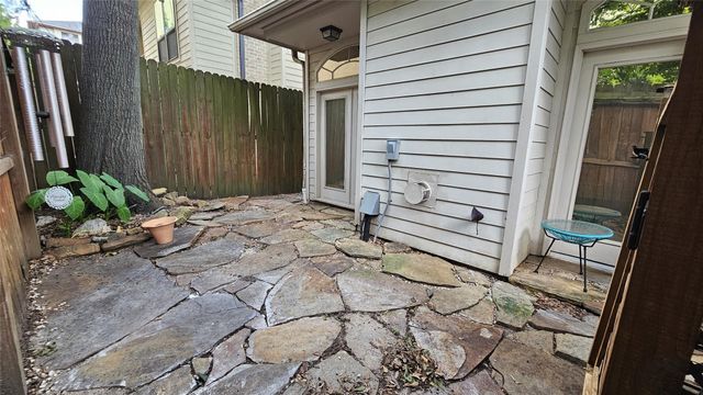 305 Reinicke Street, Houston, TX 77007