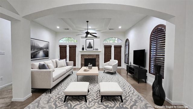 305 Reinicke Street, Houston, TX 77007