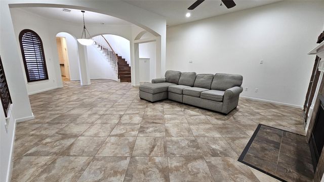 305 Reinicke Street, Houston, TX 77007