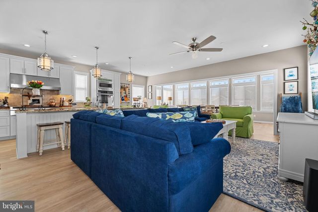 518 HARBOUR DR, Ocean City, MD 21842