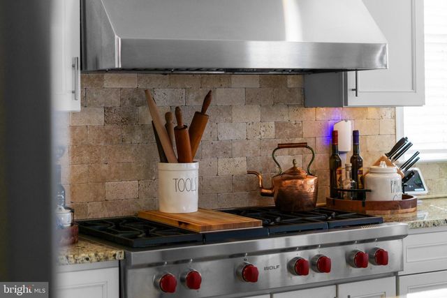 518 HARBOUR DR, Ocean City, MD 21842