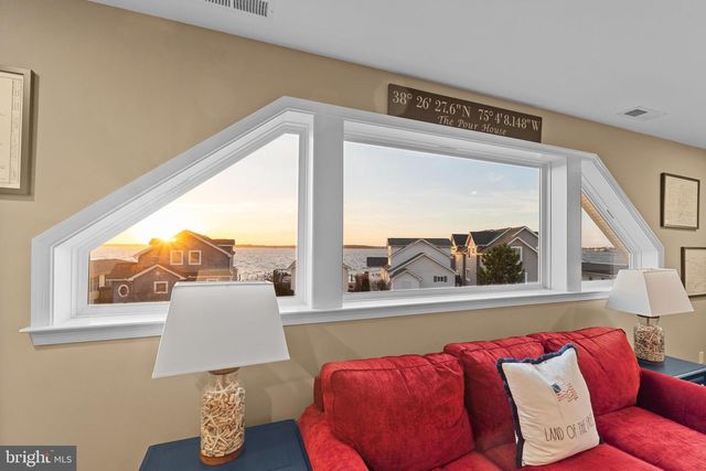 518 HARBOUR DR, Ocean City, MD 21842