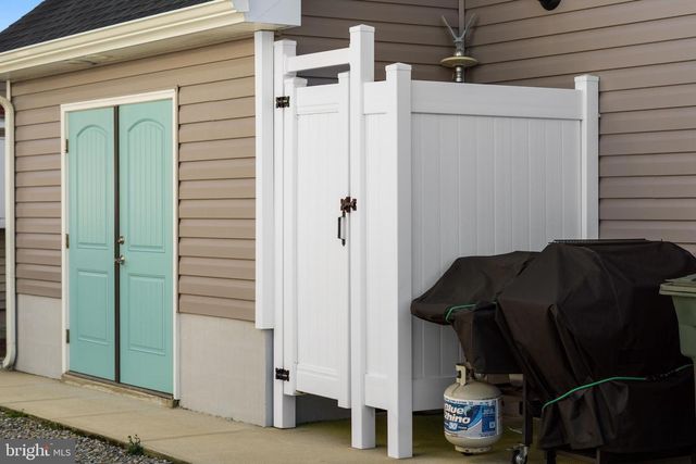 518 HARBOUR DR, Ocean City, MD 21842