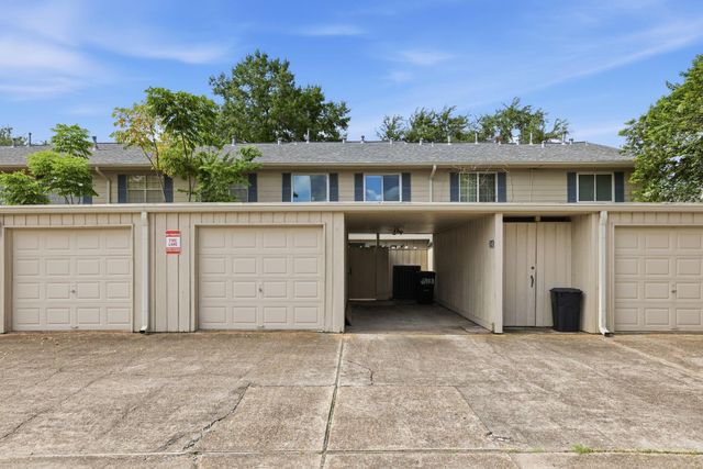 6408 Burgoyne Road 157, Houston, TX 77057