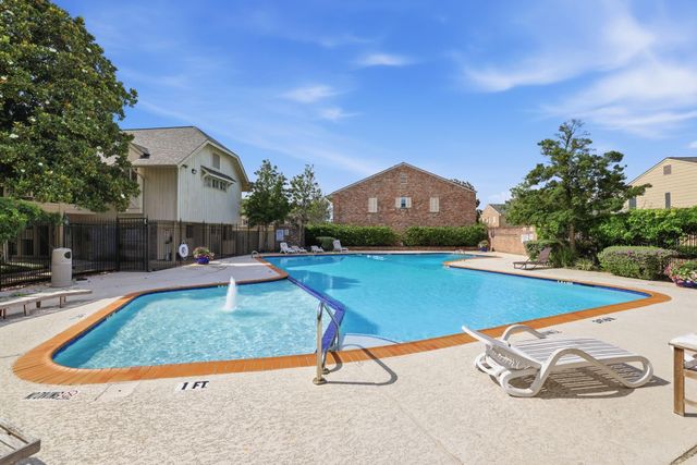 6408 Burgoyne Road 157, Houston, TX 77057