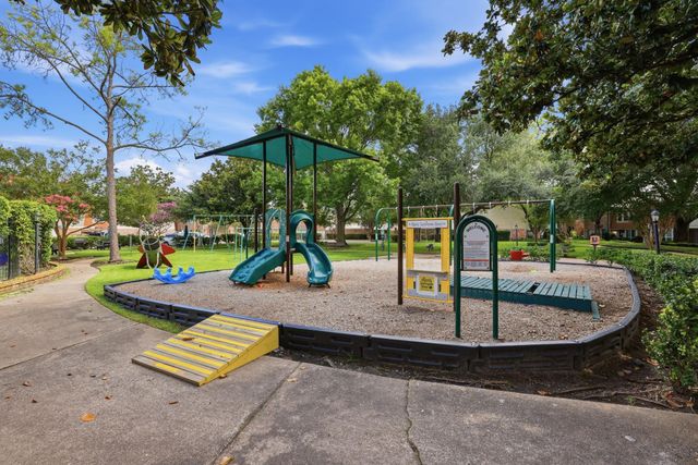 6408 Burgoyne Road 157, Houston, TX 77057