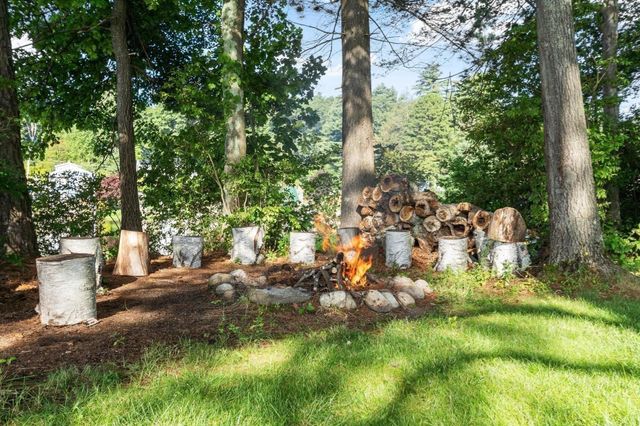 881 Flat Hill Rd, Lunenburg, MA 01462
