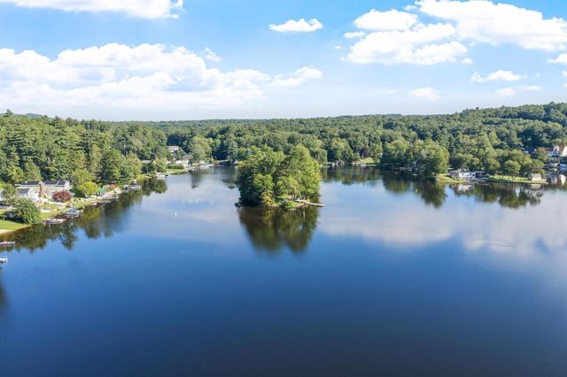 881 Flat Hill Rd, Lunenburg, MA 01462