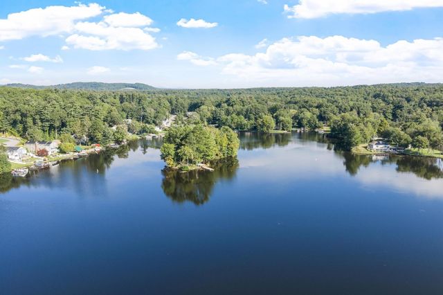 881 Flat Hill Rd, Lunenburg, MA 01462