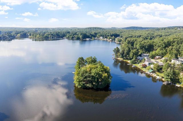 881 Flat Hill Rd, Lunenburg, MA 01462