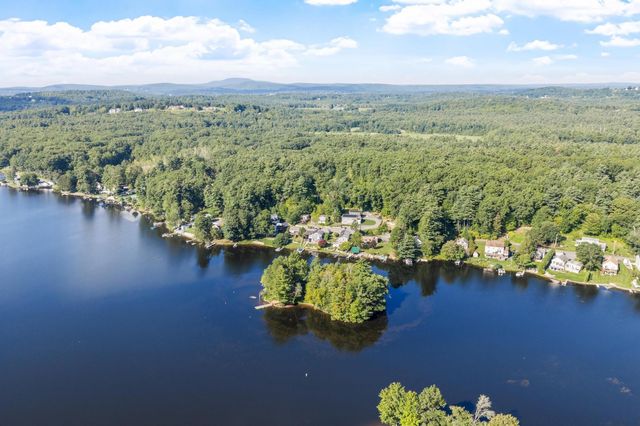 881 Flat Hill Rd, Lunenburg, MA 01462