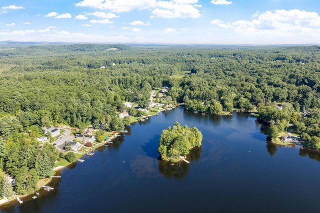 881 Flat Hill Rd, Lunenburg, MA 01462