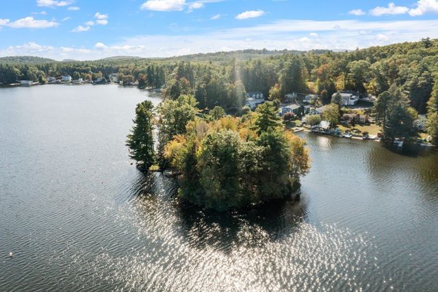 881 Flat Hill Rd, Lunenburg, MA 01462