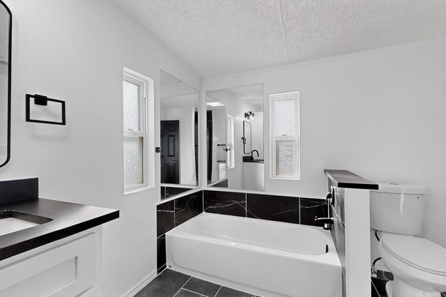 205 10th Avenue SW, Rio Rancho, NM 87124