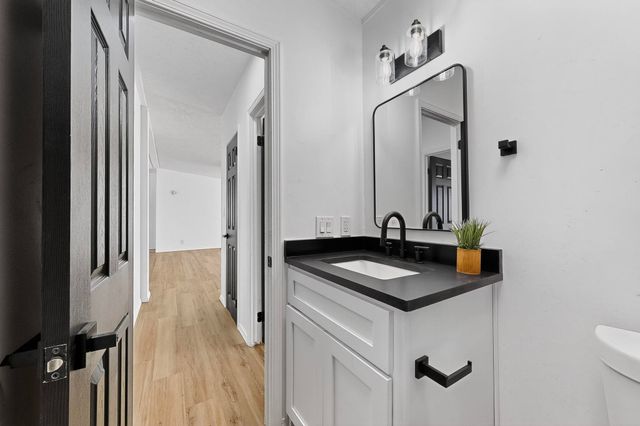 205 10th Avenue SW, Rio Rancho, NM 87124