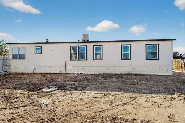 205 10th Avenue SW, Rio Rancho, NM 87124