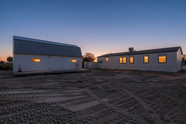 205 10th Avenue SW, Rio Rancho, NM 87124