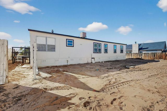 205 10th Avenue SW, Rio Rancho, NM 87124