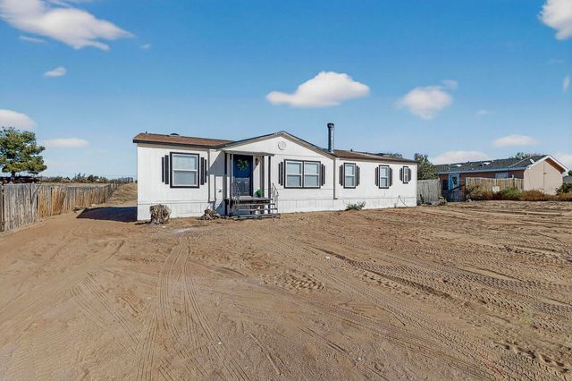 205 10th Avenue SW, Rio Rancho, NM 87124