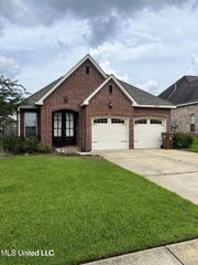 17012 Sago Drive, D'iberville, MS 39540
