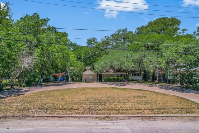 2002 Winsted Ln, Austin, TX 78703