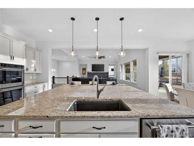 27560 E Lakeview Dr, Aurora, CO 80016