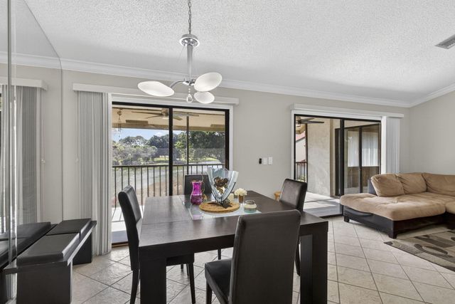 9 Lexington Lane E F, Palm Beach Gardens, FL 33418