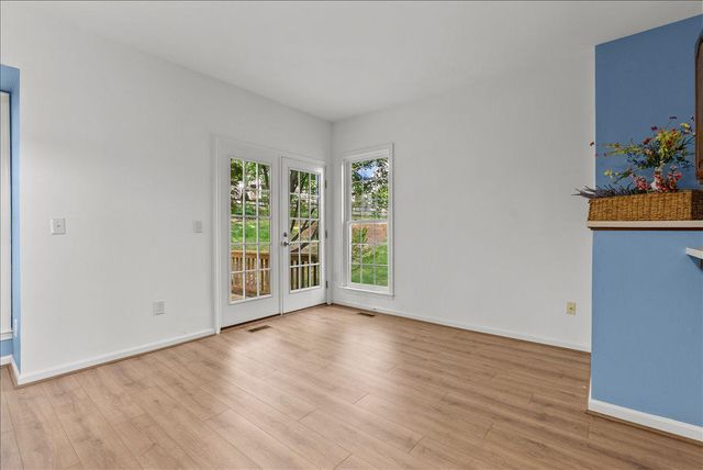 671 BURNSIDE TER SE, Leesburg, VA 20175