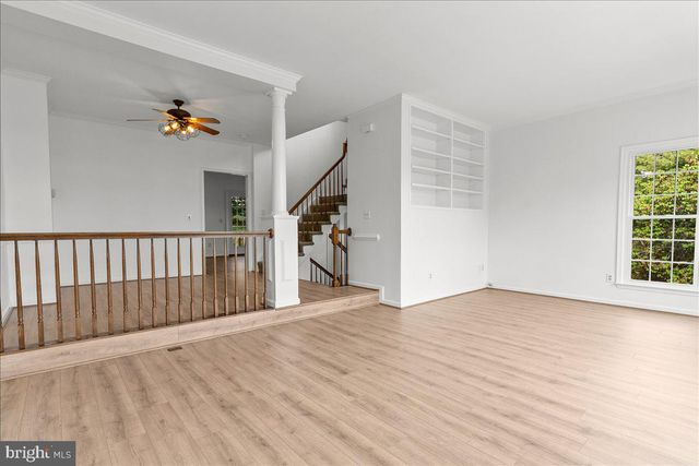 671 BURNSIDE TER SE, Leesburg, VA 20175