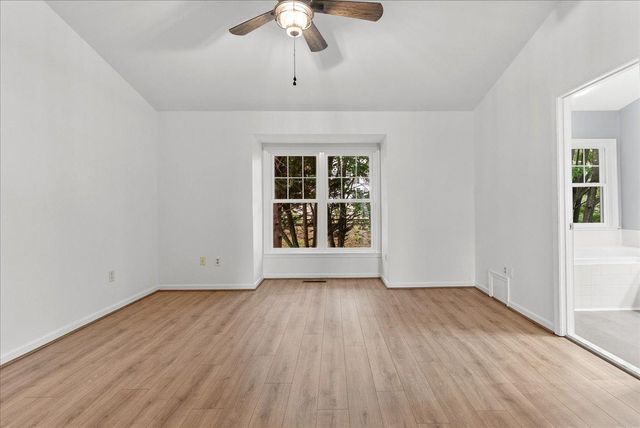 671 BURNSIDE TER SE, Leesburg, VA 20175