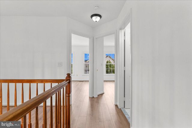 671 BURNSIDE TER SE, Leesburg, VA 20175