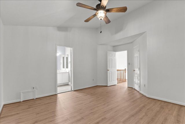 671 BURNSIDE TER SE, Leesburg, VA 20175