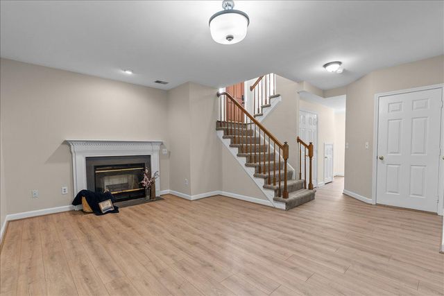 671 BURNSIDE TER SE, Leesburg, VA 20175
