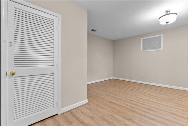 671 BURNSIDE TER SE, Leesburg, VA 20175