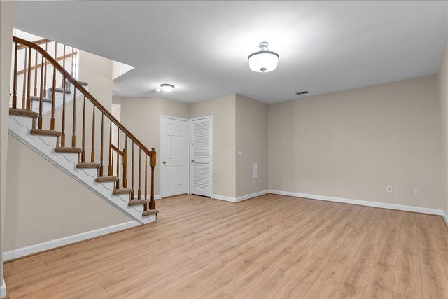 671 BURNSIDE TER SE, Leesburg, VA 20175