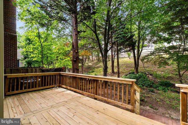 671 BURNSIDE TER SE, Leesburg, VA 20175