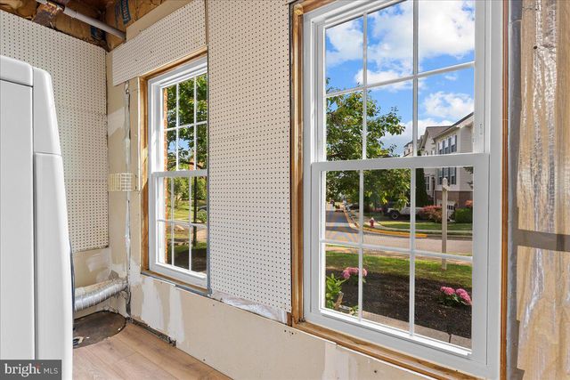 671 BURNSIDE TER SE, Leesburg, VA 20175