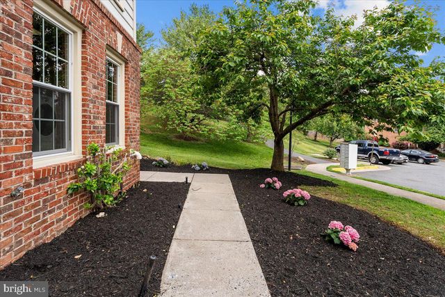671 BURNSIDE TER SE, Leesburg, VA 20175