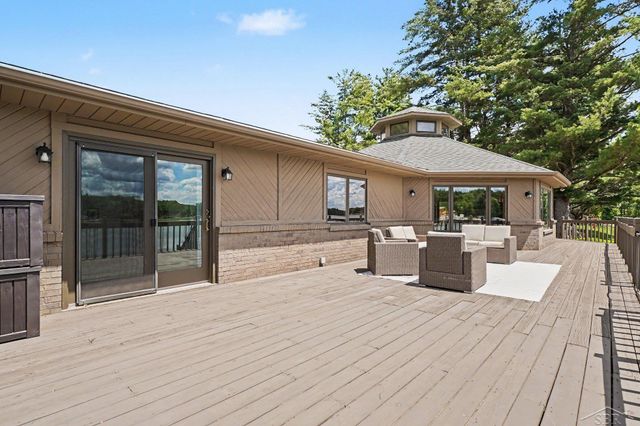 4991 N Pointe Drive, Edenville Twp, MI 48657