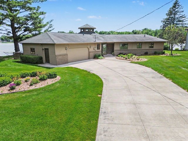 4991 N Pointe Drive, Edenville Twp, MI 48657