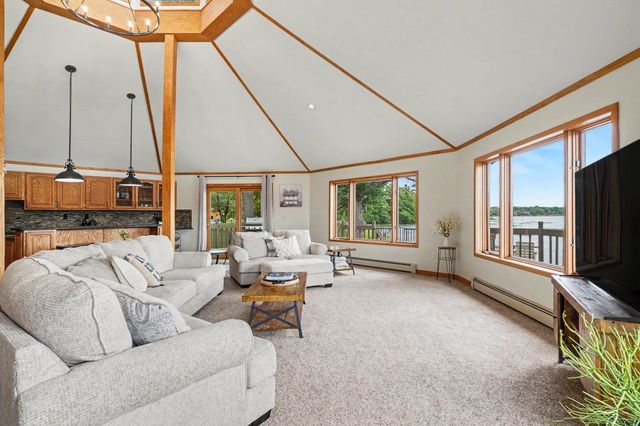 4991 N Pointe Drive, Edenville Twp, MI 48657