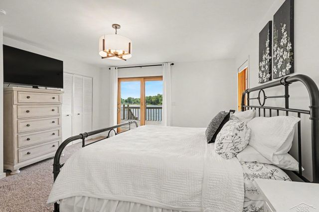 4991 N Pointe Drive, Edenville Twp, MI 48657