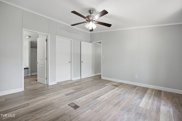 117 Wb Yeats Drive, Johnson City, TN 37604