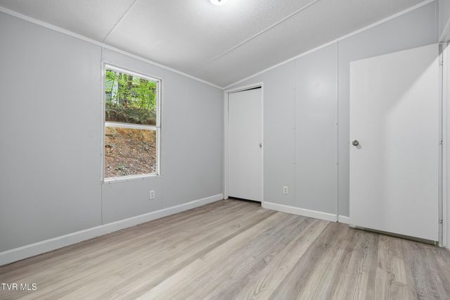 117 Wb Yeats Drive, Johnson City, TN 37604