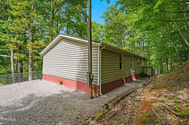 117 Wb Yeats Drive, Johnson City, TN 37604