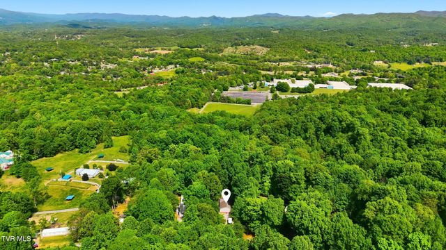 117 Wb Yeats Drive, Johnson City, TN 37604