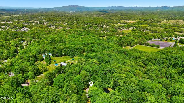 117 Wb Yeats Drive, Johnson City, TN 37604