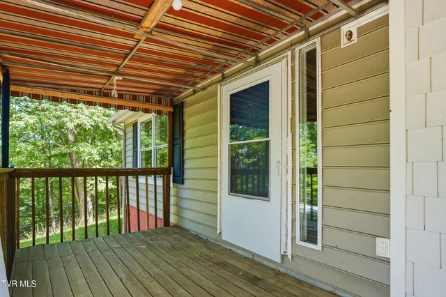 117 Wb Yeats Drive, Johnson City, TN 37604