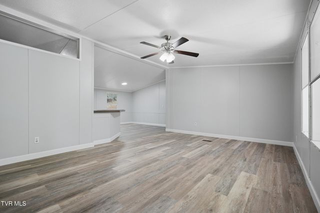 117 Wb Yeats Drive, Johnson City, TN 37604