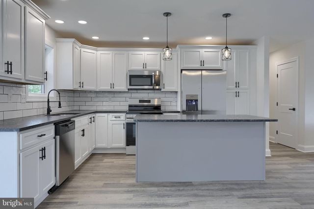 310 KENDALE RD, Red Lion, PA 17356